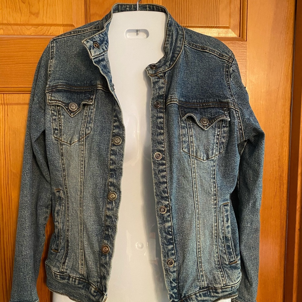 Jean Jacket size Small